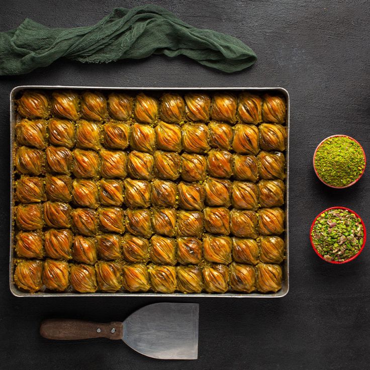 Baklava Tray Aluminum 14x18 Inch — 2.2 Lbs Baking Pan